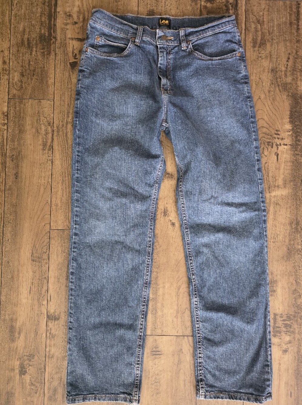 Lee Men's Relaxed Fit Straight Leg Jeans Size: 32 x 30